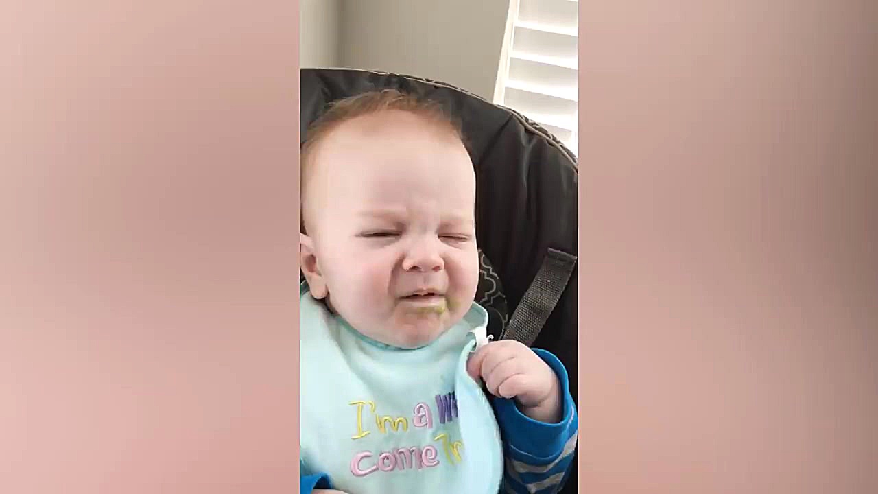 Funny Baby Siblings Playing Together Fails - Funny Baby Video رفع افتادگی پلک