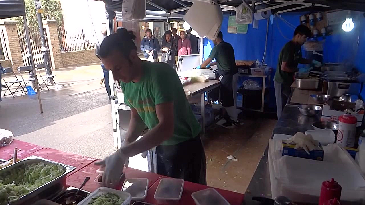 Is this the Worlds FASTEST Falafel Wrap Maker? زمان627ثانیه
