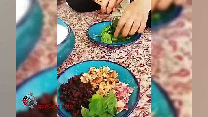کلیپ دیدنی همراه با ترانه از درست کردن آب‌دوغ‌خیار غذای تابستانهای گرم اتوپلاستی