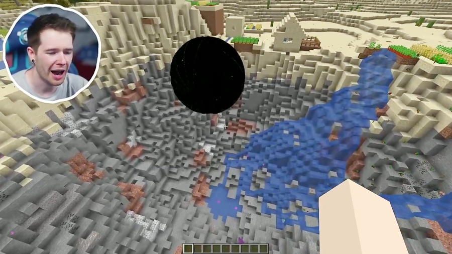 Someone made a BLACK HOLE in Minecraft!