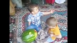 هندوانه خوردن با مزه بچه ها
