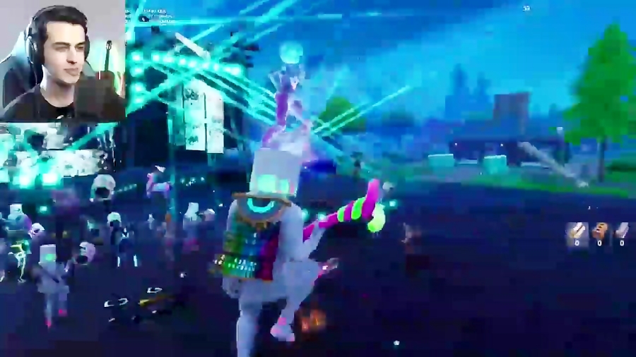 کنسرت DJ MARSHMELLO در FORTNITE همراه آریا کیوکسر