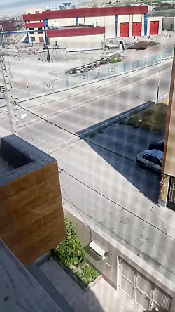 اهنگ ساسی مانکن جنتلمن در خانه...