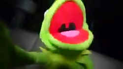 وقتی که کرمیت به مومو زنگ میزن...