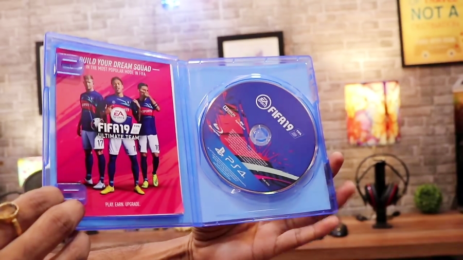 آنباکسینگ بازی FIFA 19 برای PS4 | فیفا 19
