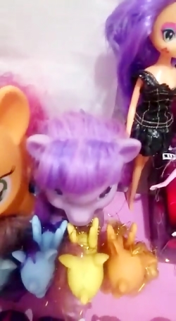 دکور پونی هام عروسک بانیم