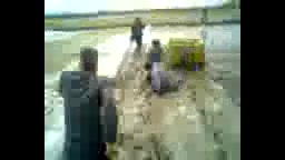 افتادن استاندار گیلان در گل پسر آبجی