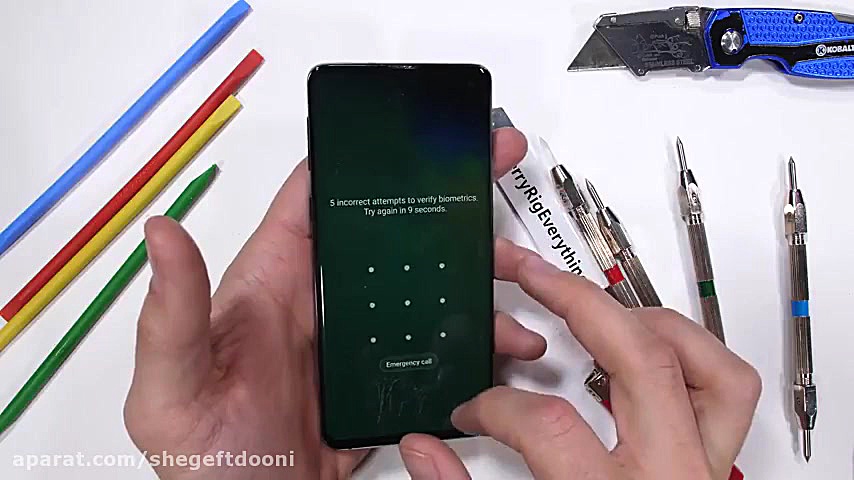تست مقاومت Galaxy s10 ویدیوی وایرال