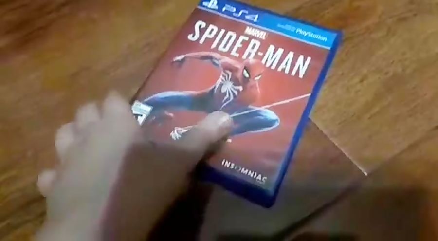 انباکسینگ بازی 2018 spiderman