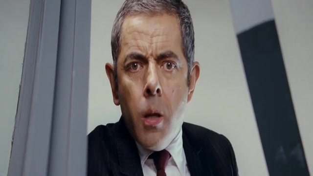 فیلم johnny english reborn زمان152ثانیه