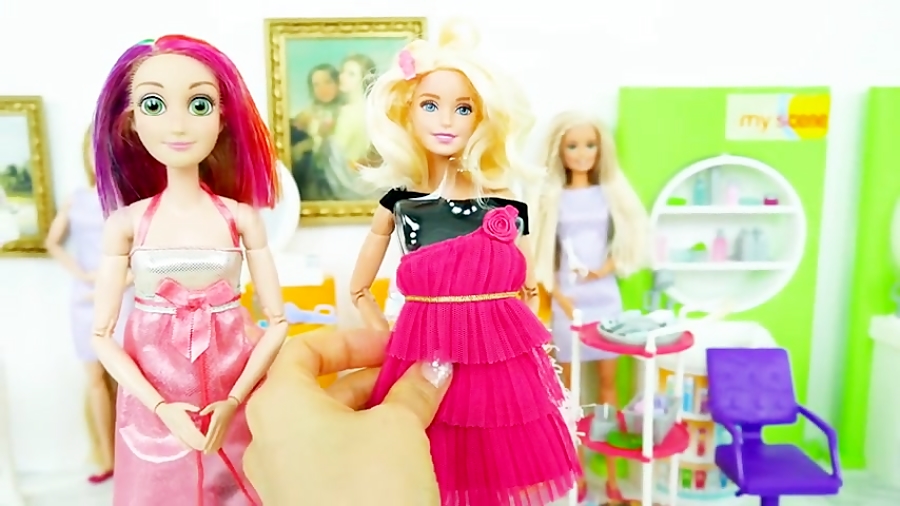 باربی به سالن زیبایی میرود | ب...