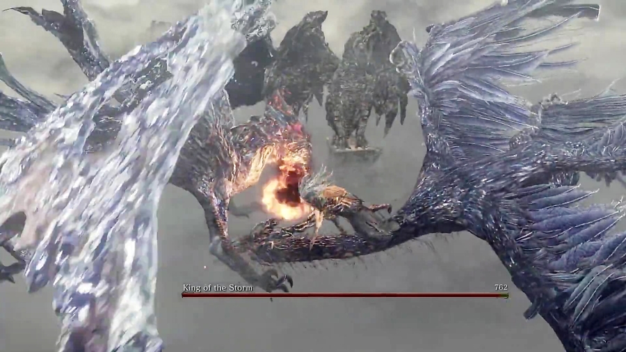 مبارزه Darkeater Midir  بر علیه Nameless King در بازی Dark Souls 3