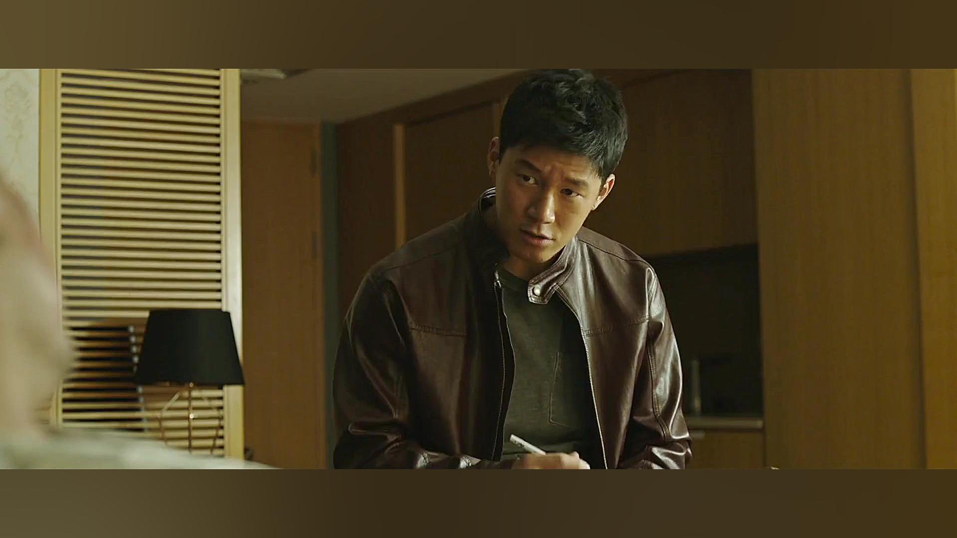 دانلود فیلم The Gangster the Cop the Devil 2019 زمان6592ثانیه