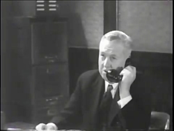 یک فیلم سینمایی ترسناک قدیمی ر...