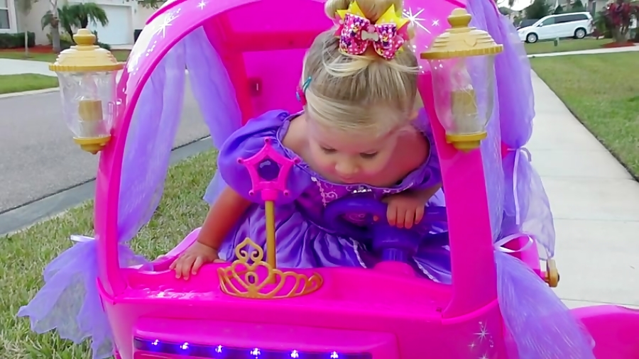 Real lola. Карета принцессы в реальной жизни Disney Princess Carriage in Rea.