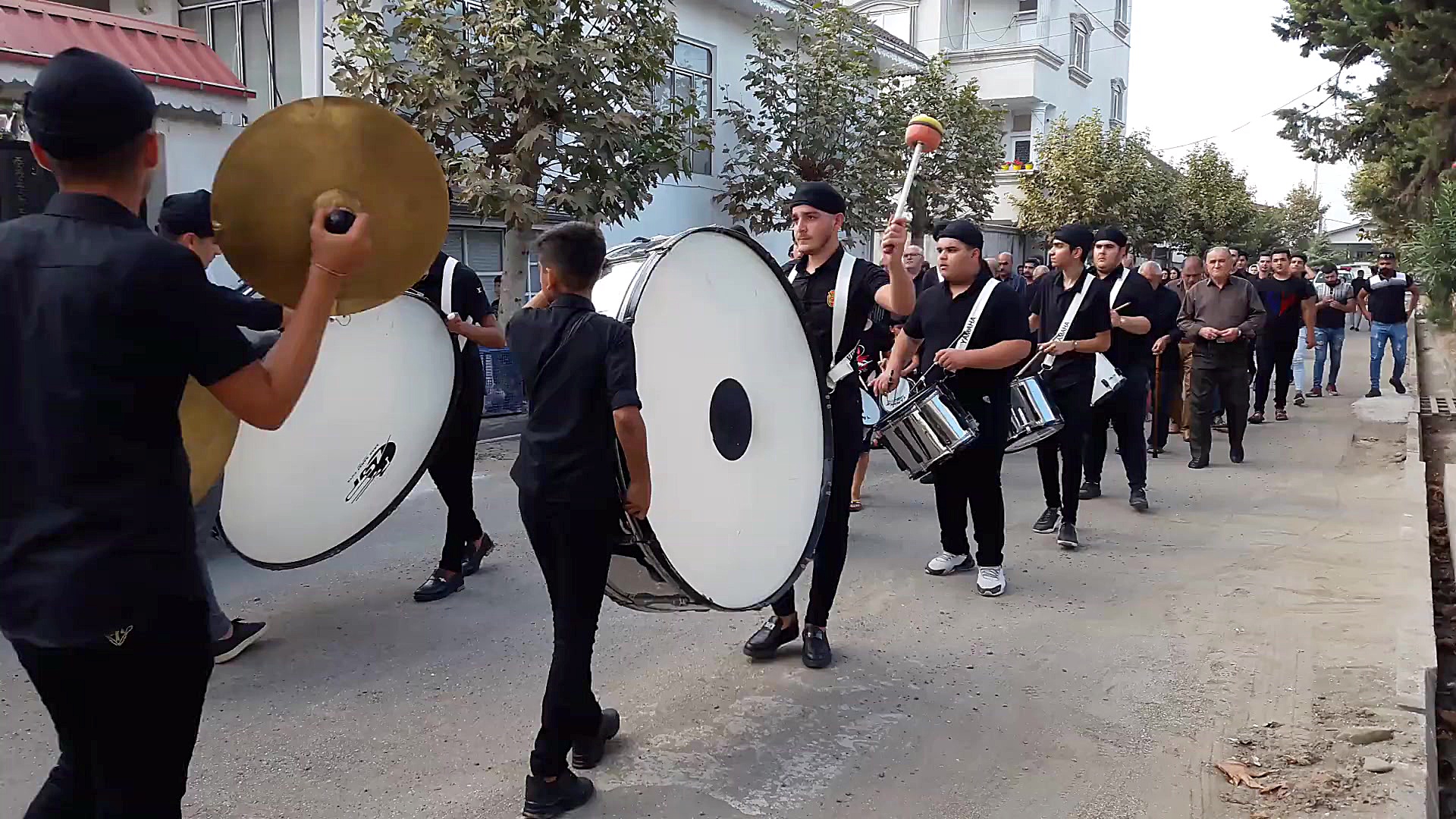 طبل زنی محرم استارا مسجد محمد رسول الله زمان99ثانیه