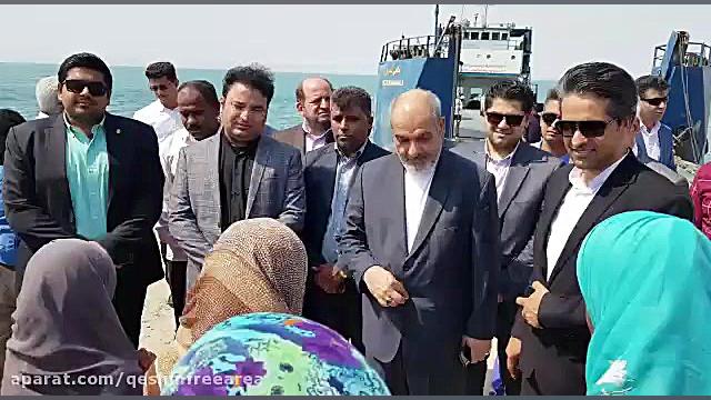 پوستر بزرگ