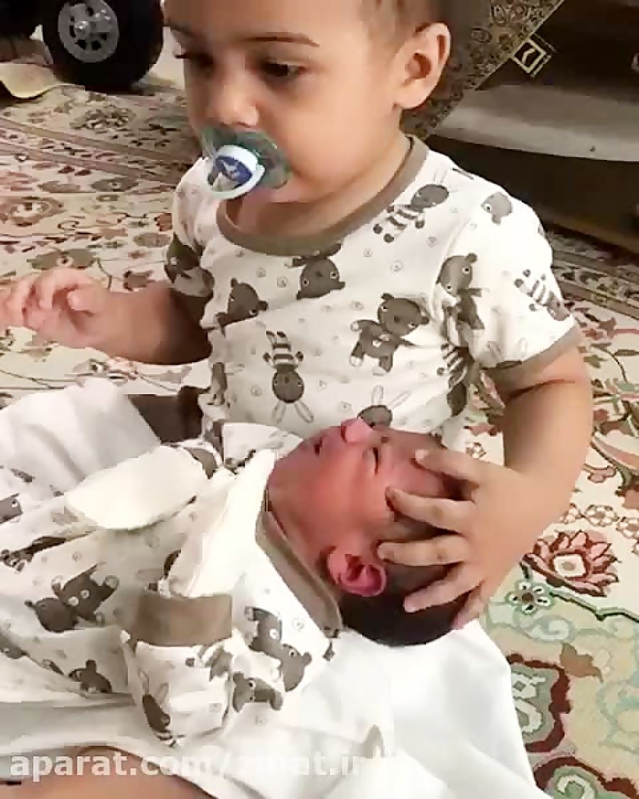 کلاس ورزش بارداری و ورزش در آب کرباسی