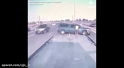 نصف شدن وحشتناک خودروی شاسی بل...