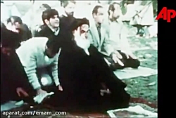 تصاویری از نماز امام خمینی (ره) در نوفل لوشاتو