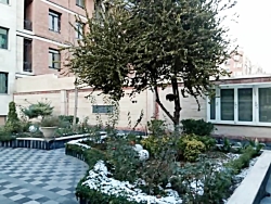 سعادت اباد 86 متر غرق نور سرما...