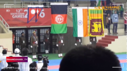 دختری که از محدودیت‌ها عب...