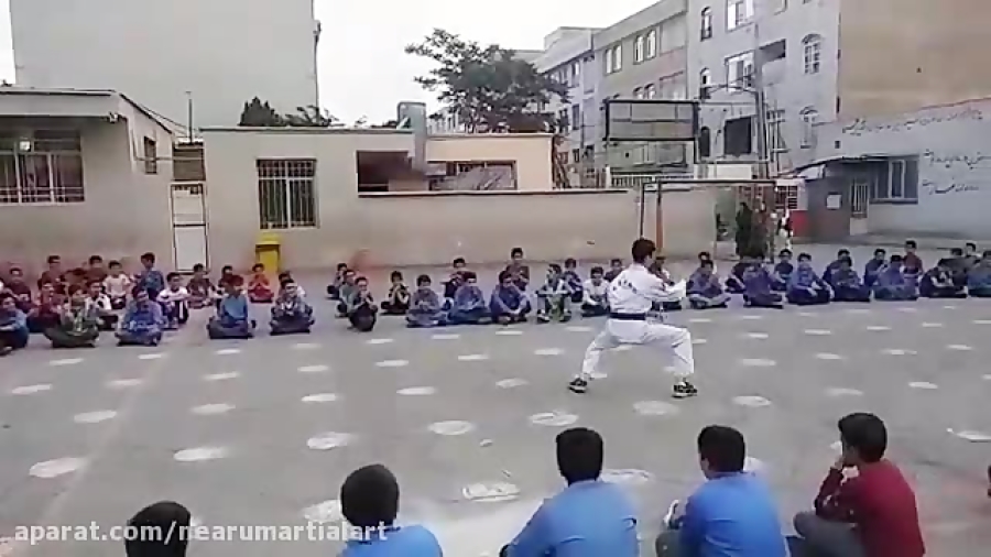 مدرسه شهید داریوش بینش با مهما...