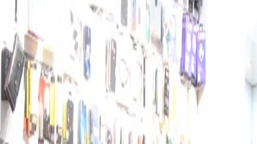 معرفی محصولات فروشگاه خاجی (گوشی موبایل A10 سامسونگ) زمان47ثانیه