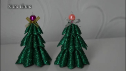 آویز درخت کاج