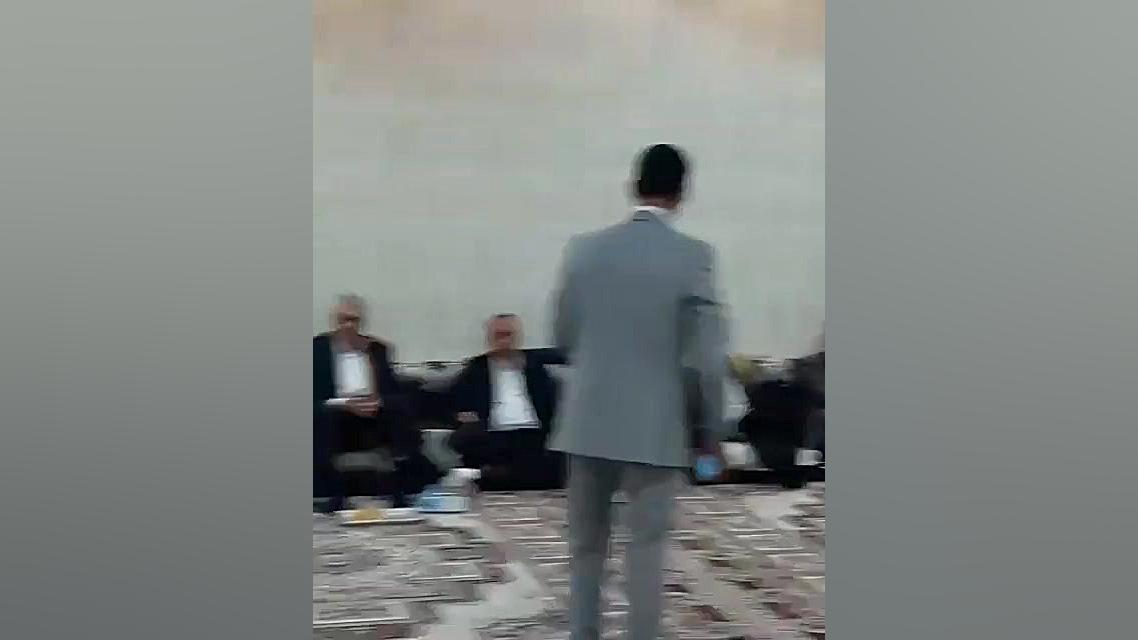 بنی لام زعیم قبیلة بنی لام شیخ سعدون معه شیخ حسن العلوان بنی لام فی عبدالخان ایر رفع افتادگی پلک