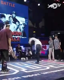 حرکات نمایشی زیبا و قشنگ