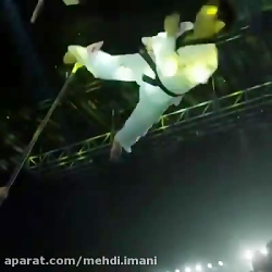 حرکات نمایشی رزمی ممنون میشم ا...