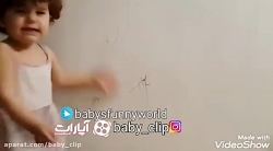 دختر بچه شیرین زبون