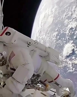 پس عظمت خدا اینه که می گن؟