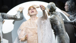 یک اپرا چطور در بزرگ‌ترین سالن...