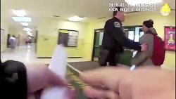 لحظه شلیک عجیب پلیس آمریکا به...