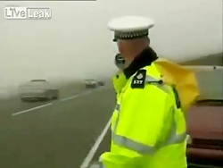 فیلم خنده دار وقتی پلیس خودش ب...