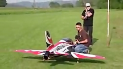 پرواز جت یا هواپیما جنگنده