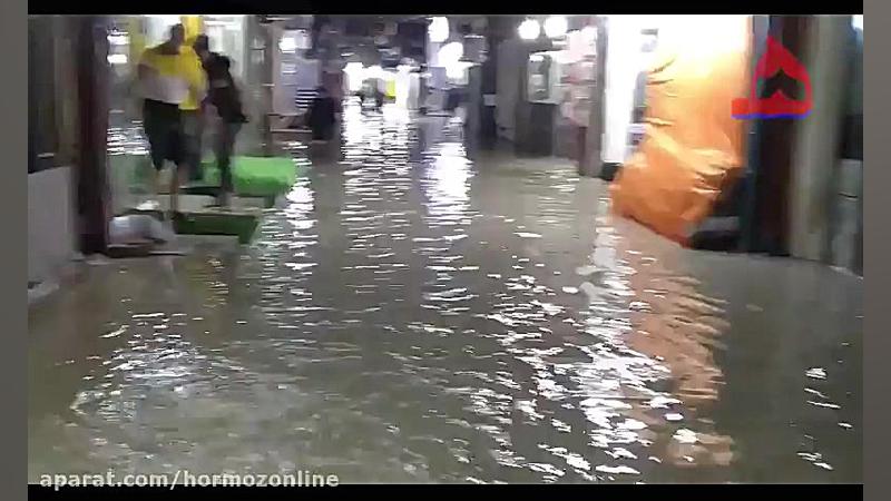 پوستر کوچک