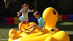 دیانا و روما با اسباب بازی های...