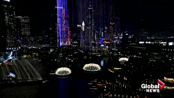 نمایش مسحورکننده کریسمس در برج...