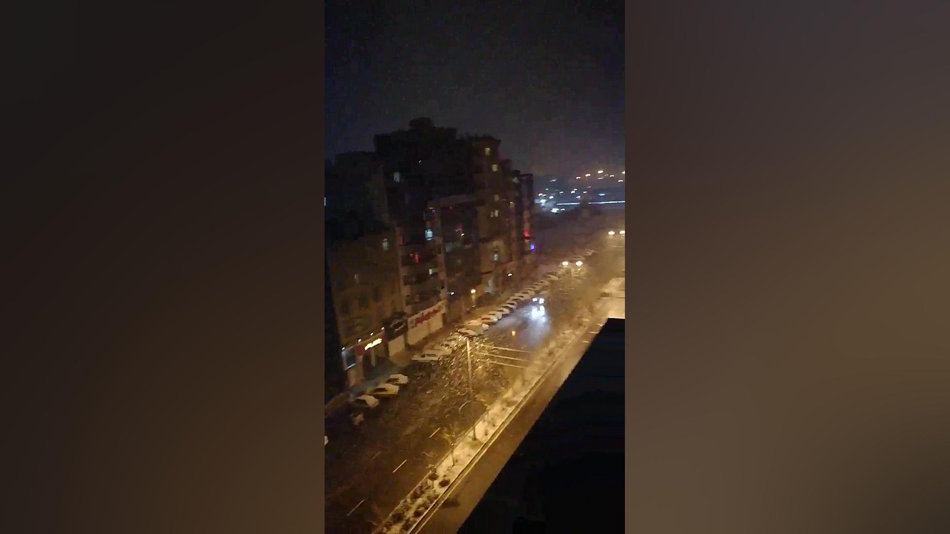برف کرج همین الان دکتر احسان مومنی