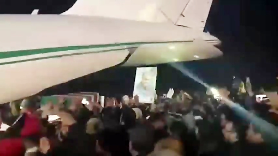 ورود پیکر مطهر شهید سپهبد سلیم...