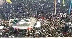 حضور حماسی مردم در تشییع سردار...