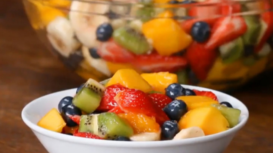 آشپزی سالم - سالاد میوه - کلینیک لاغری سیبیتا