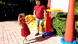 بازی دیانا و روما... بسکتبال ب...