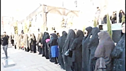 صف طولانی جهت زیارت مزار شهید...