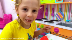 ناستیا و استیسی دسر هایی را بر...