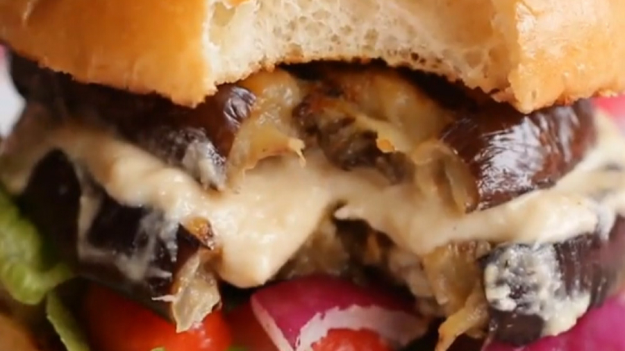 آشپزی سالم - برگر بادمجان و حُمص - کلینیک لاغری سیبیتا