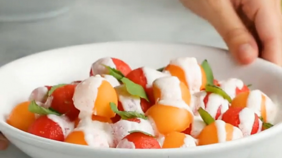 آشپزی سالم - سالاد هندوانه و طالبی - کلینیک لاغری سیبیتا